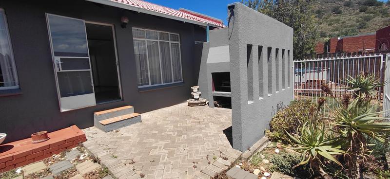3 Bedroom Property for Sale in Langenhovenpark Free State